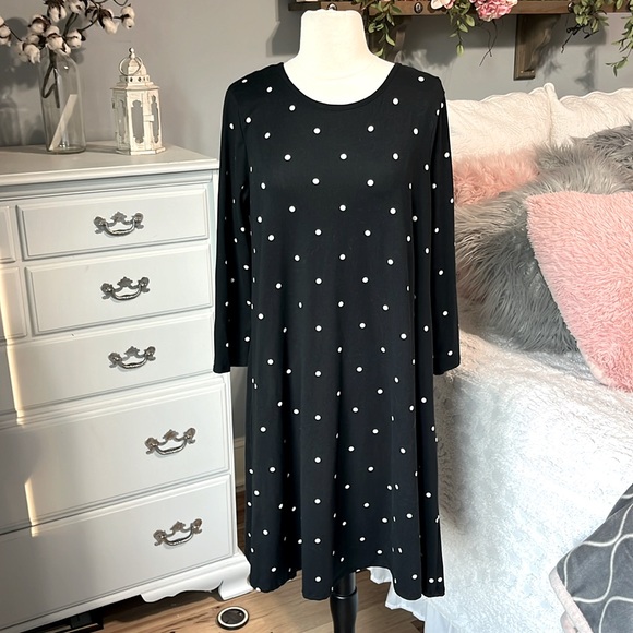 Comfy Black White Polka Dot Dress Knee Length - Picture 2 of 5